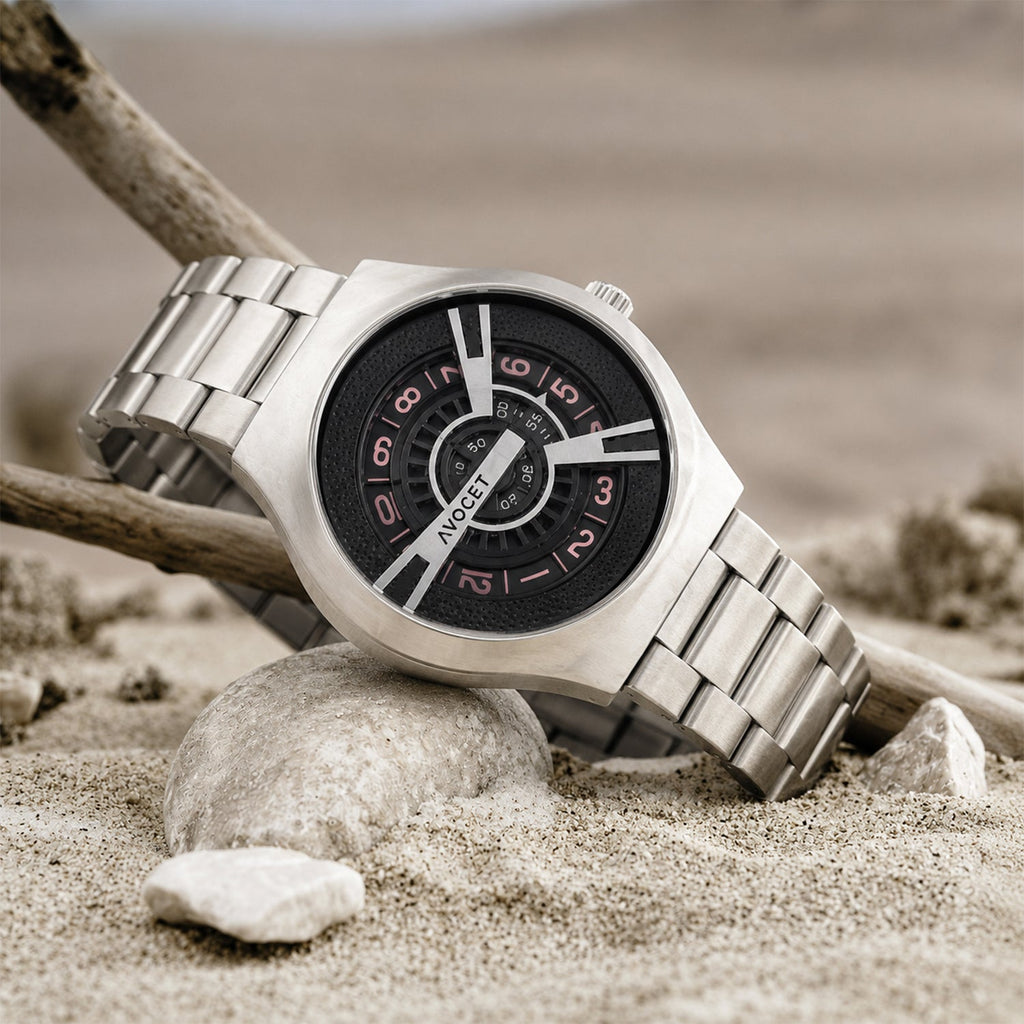 Silver Round Metal Strap Watch – Bold Black Dial for Men