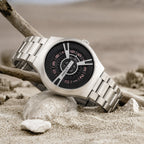 Silver Round Metal Strap Watch – Bold Black Dial for Men