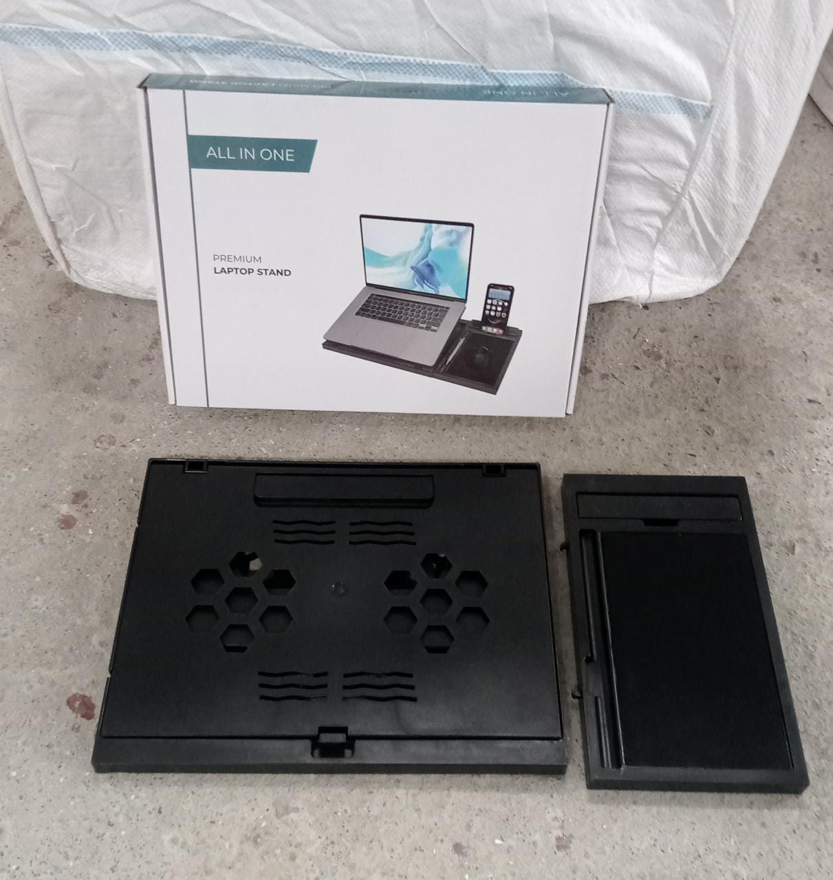 ALVENZA Foldable Laptop Stand – Ergonomic & Portable for Desks | Desk Crew