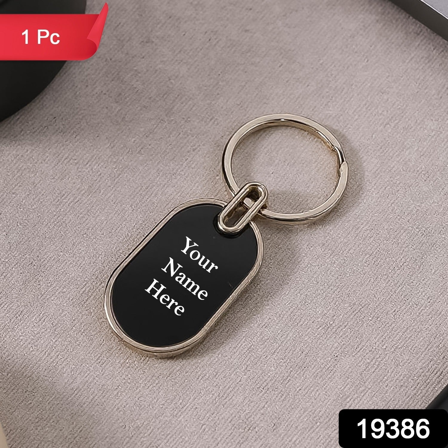 ALVENZA Oval Metal Keychain – Elegant Black & Silver Finish for Stylish Key Organization