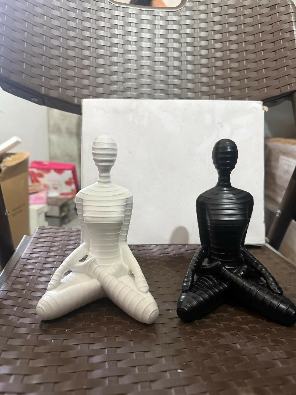 ALVENZA Meditation Yoga Human Sculpture – Serene Home Decor Showpiece