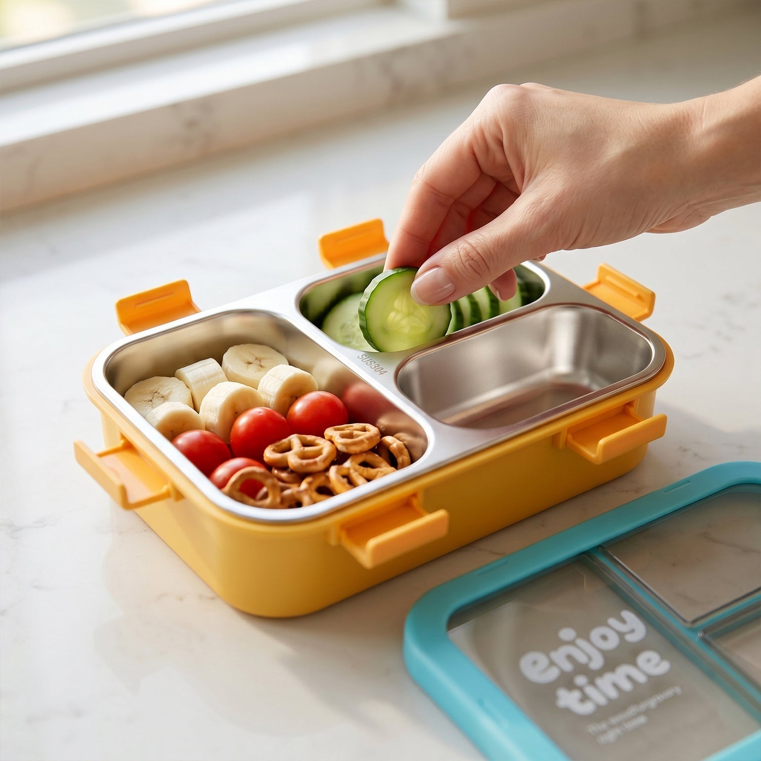 Airtight 3 Compartment Stainless Steel Lunch Box Food Organiser - Detail View 7