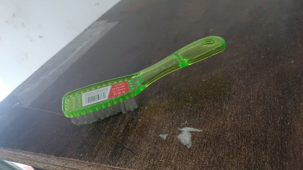 Scrubbing Brush Multi-Purpose Shoe & Clothes Cleaner | Velvet Wipe - Detail View 8