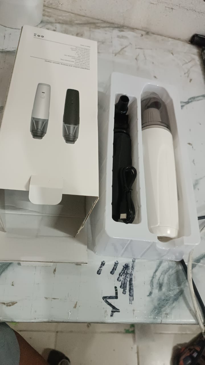 ALVENZA Mini Handheld Vacuum Cleaner – Cordless Rechargeable with 5 Nozzles