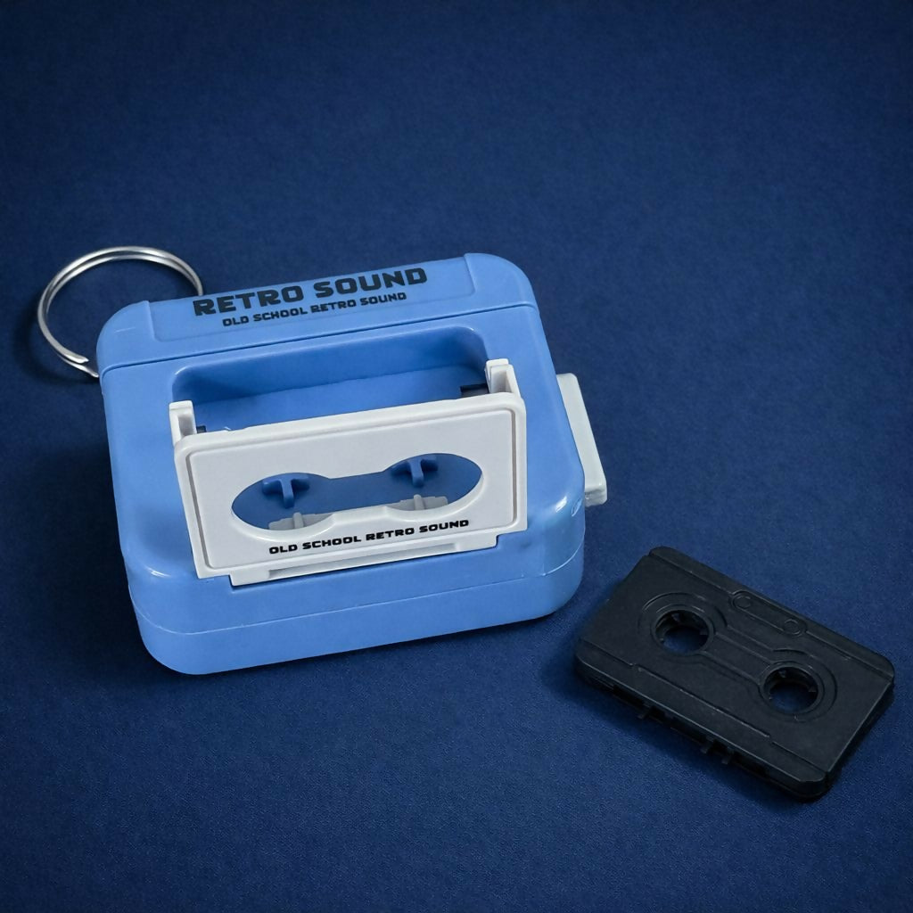 ALVENZA Retro Cassette Tape Keychain – Nostalgic Click Sound Accessory