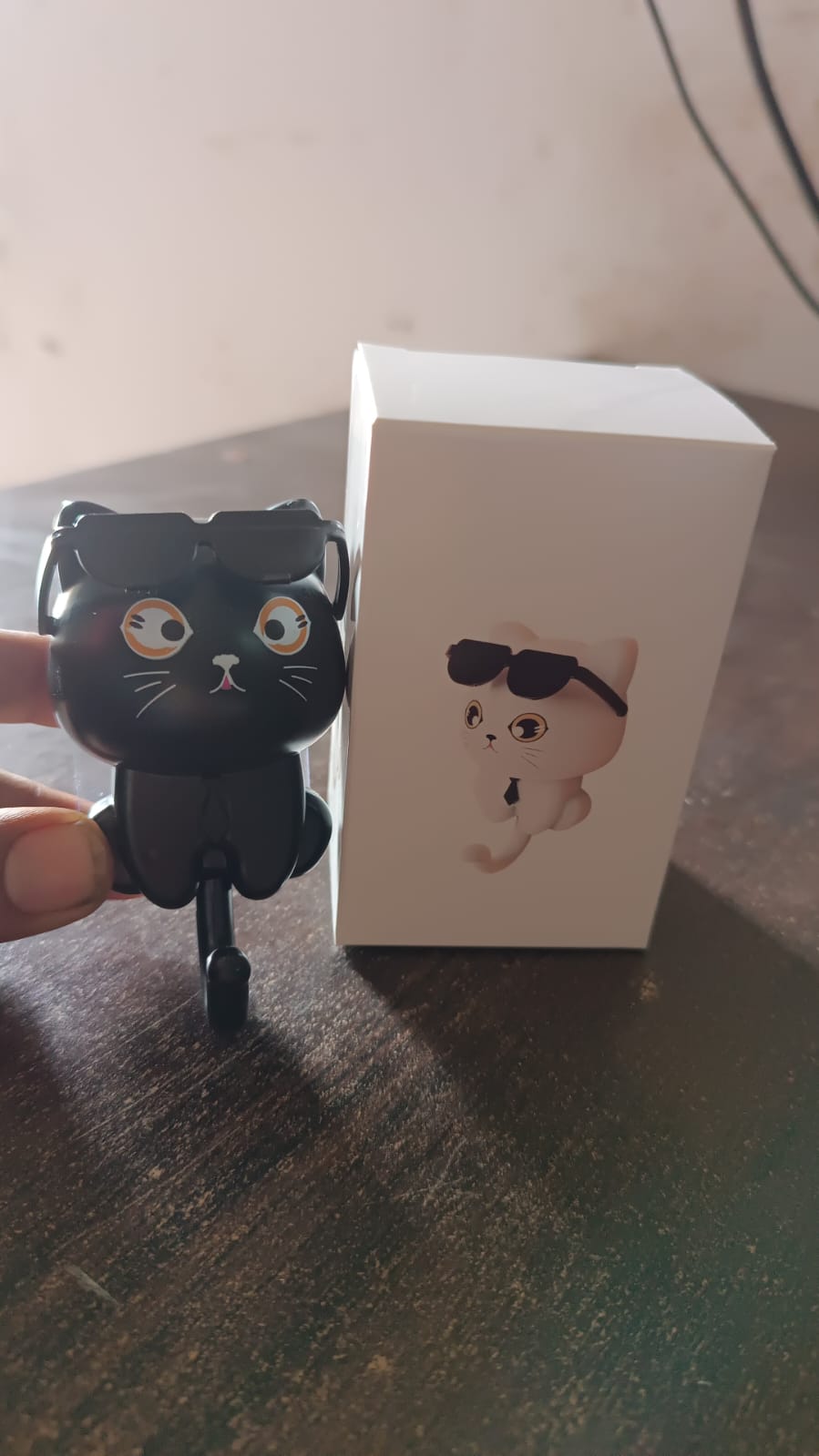 Cat Wall Hook Cute Sunglasses Design, Self-Adhesive | Styleva - Detail View 6