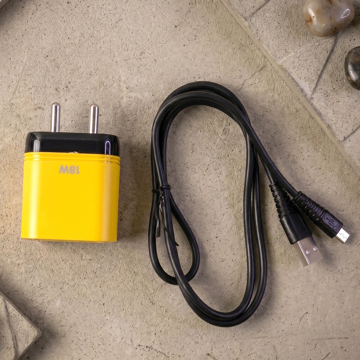 ALVENZA 18W USB Fast Charger – Compact & Reliable Charging Solution