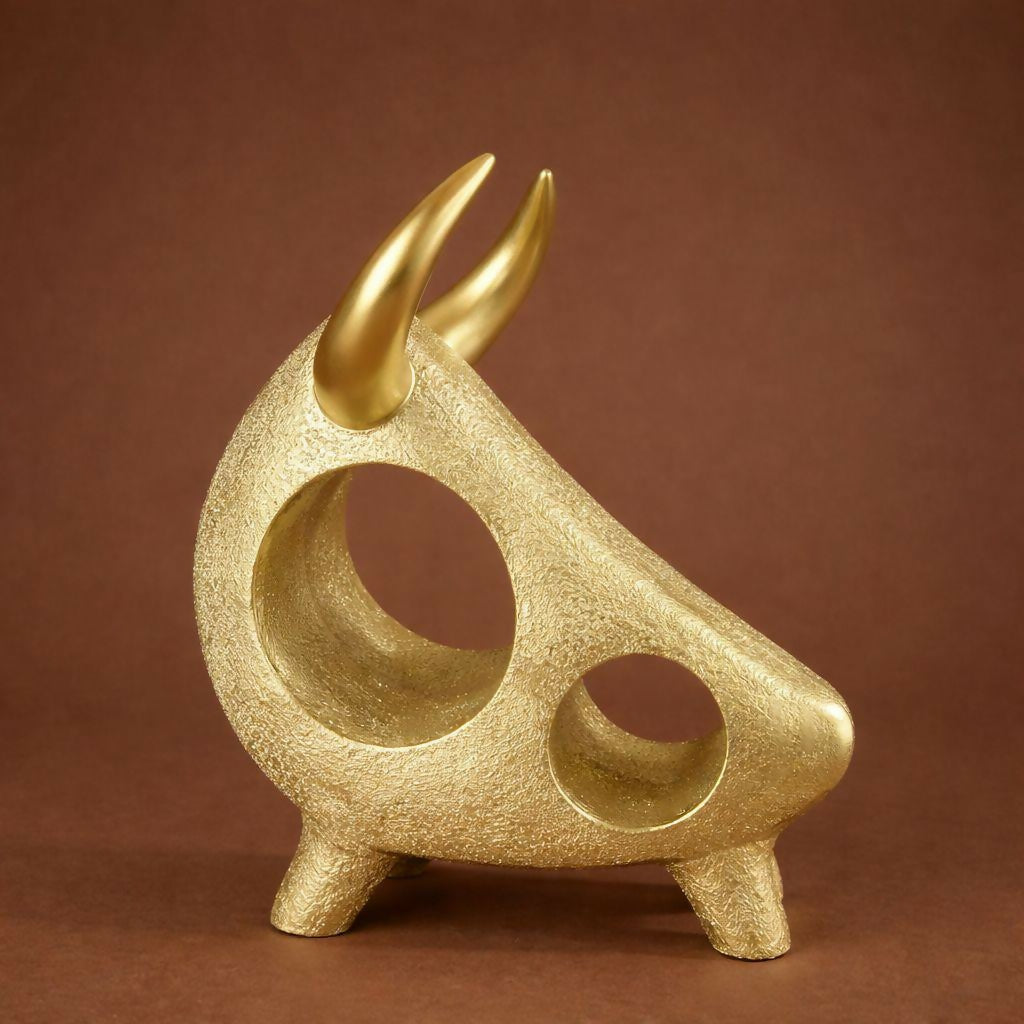 ALVENZA Modern Bull Sculpture – Contemporary Abstract Resin Decor