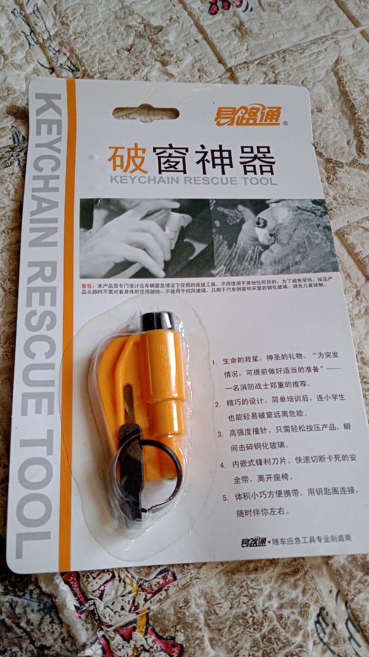 ALVENZA Emergency Safety Cutter – 2-in-1 Car Escape Tool | Safora