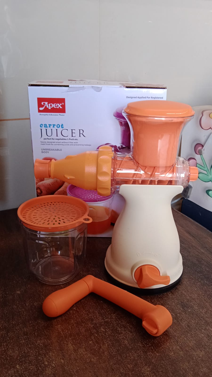 ALVENZA Manual Carrot Juicer – Heavy-Duty Vacuum Base for Easy Fresh Juice