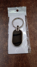 ALVENZA Oval Metal Keychain – Elegant Black & Silver Finish for Stylish Key Organization