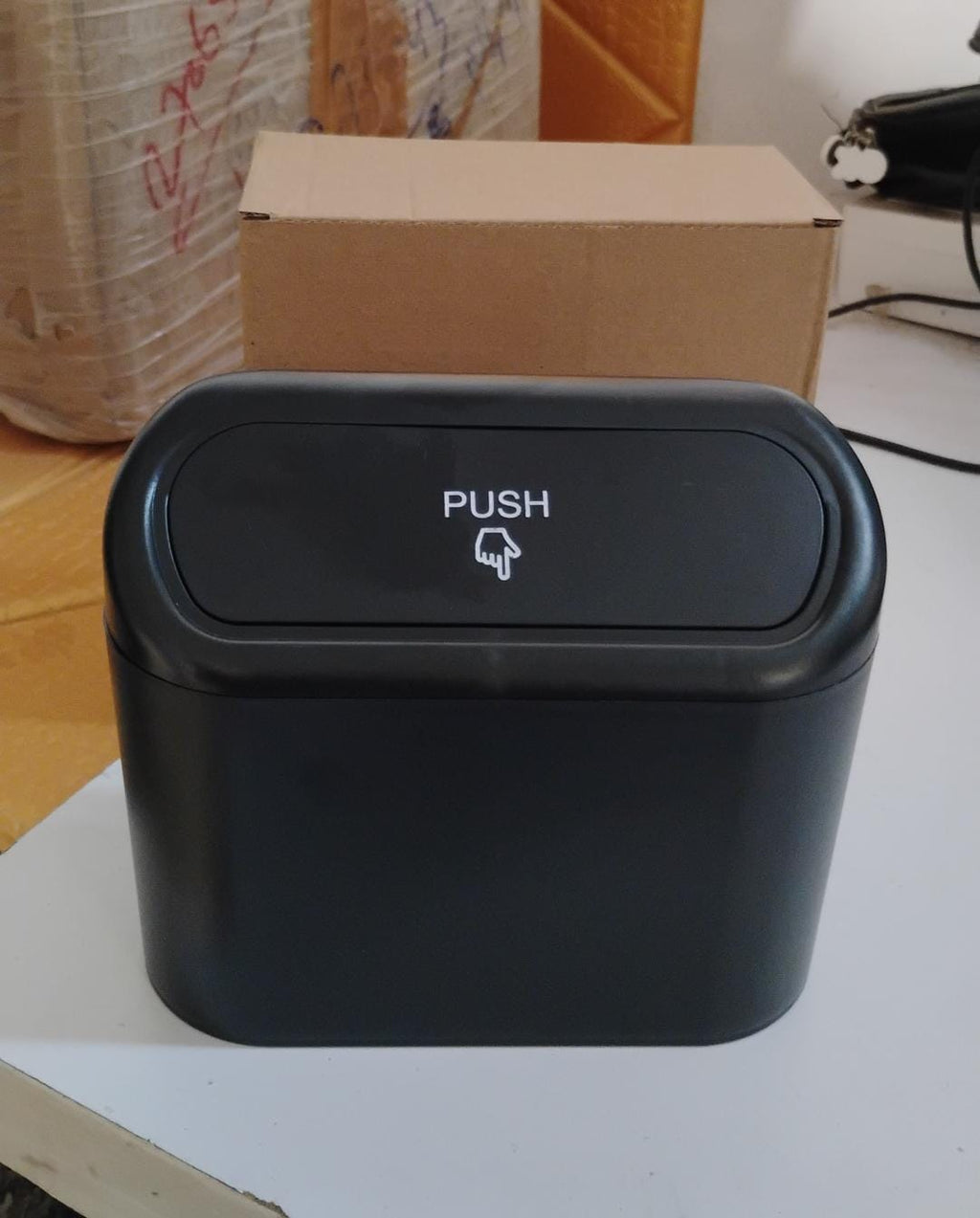 ALVENZA Mini Car Trash Can with Lid – Waterproof & Leak-Proof | Velvet Wheels
