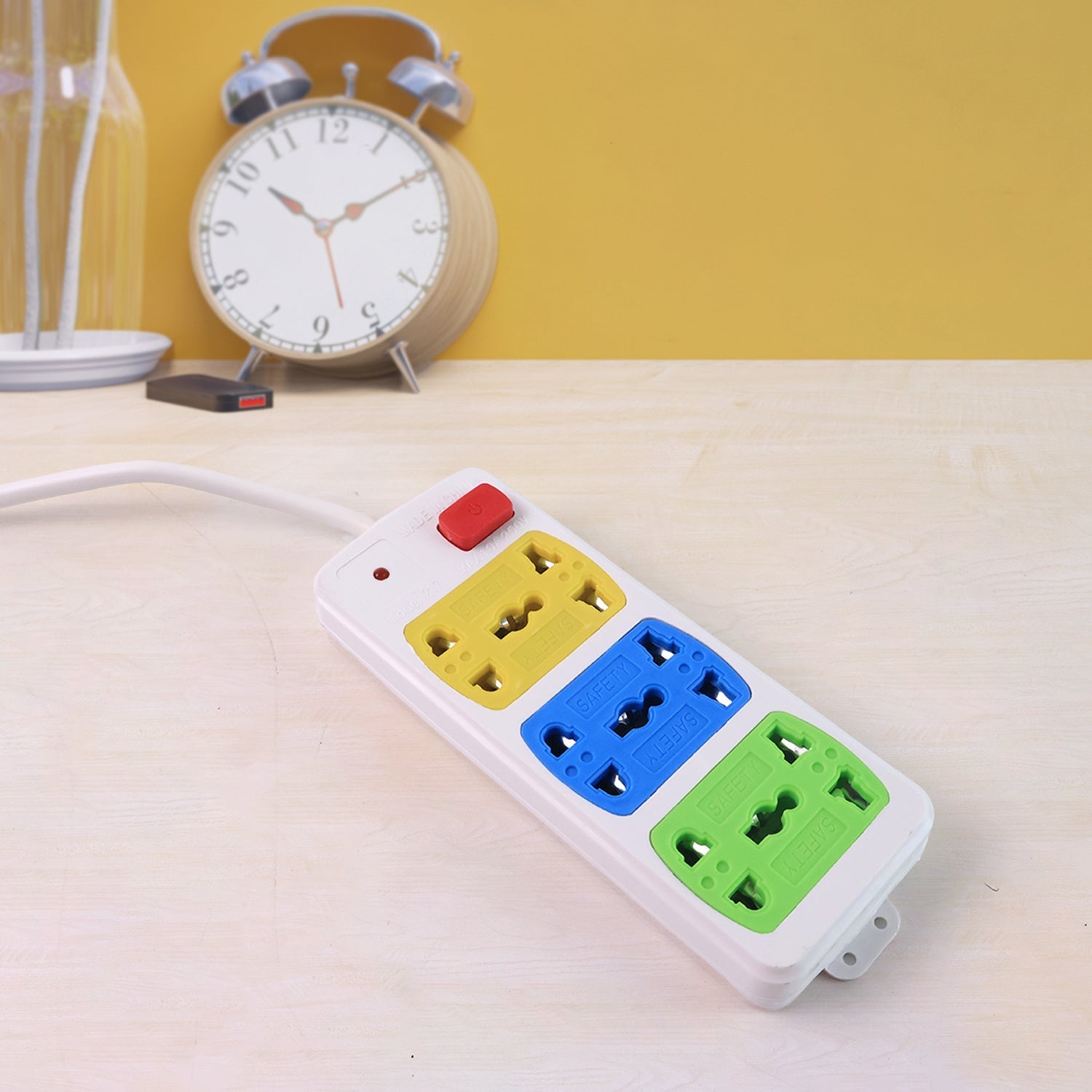 ALVENZA Universal 3-Socket Extension Board – Compact Power Strip with Safety
