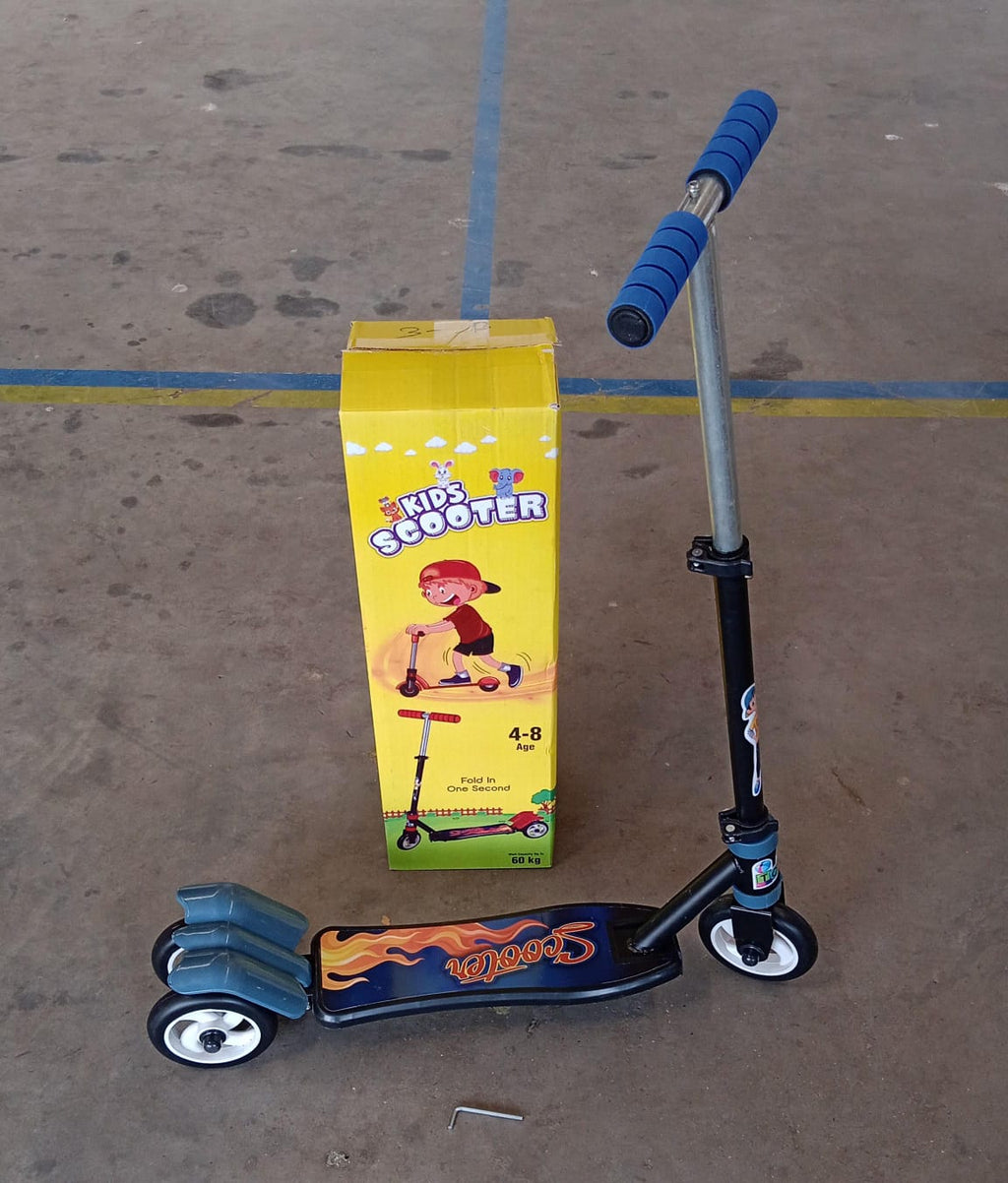 ALVENZA Kids Scooter – 3-Wheel, Adjustable Height & Foldable | Play & Move