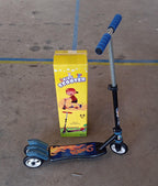 ALVENZA Kids Scooter – 3-Wheel, Adjustable Height & Foldable | Play & Move