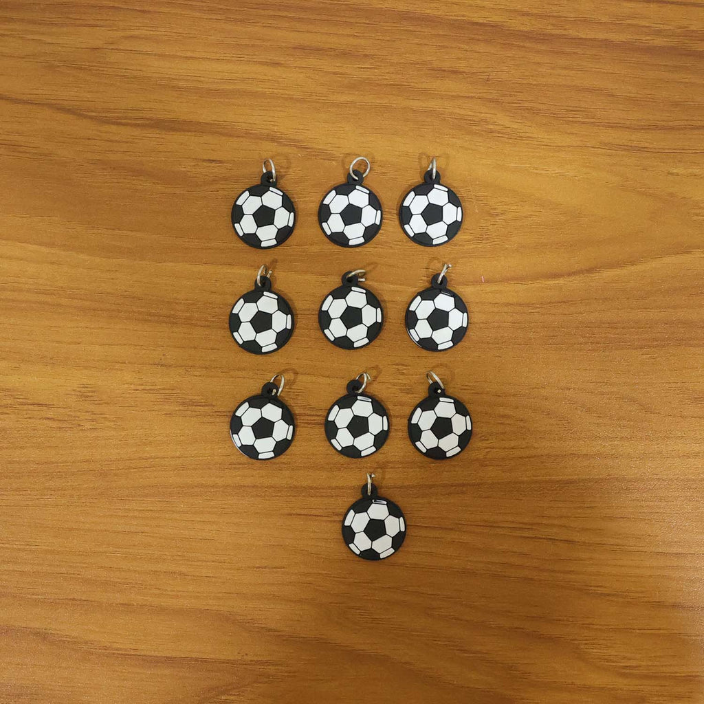 ALVENZA Football Keychain Set – Stylish Sports Gift for Fans