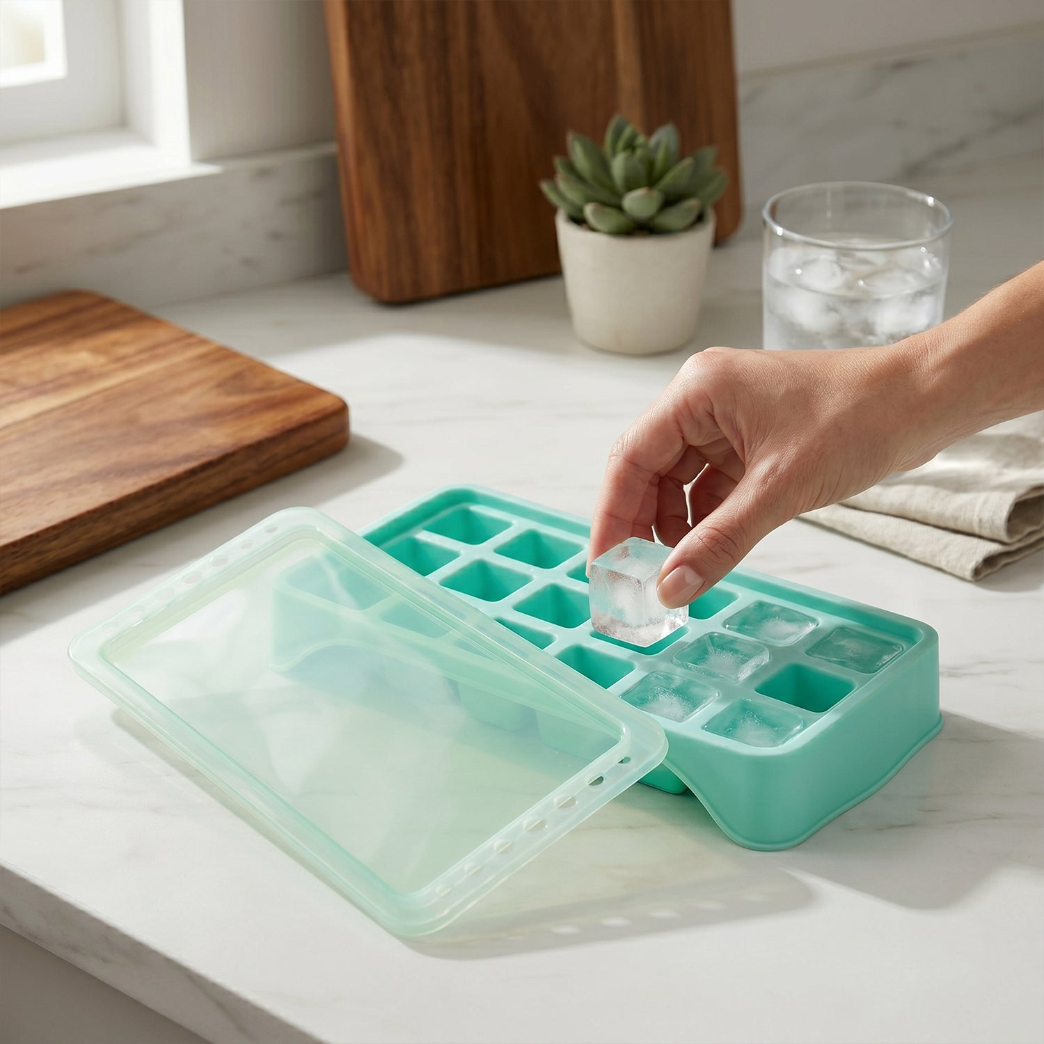 Ice Cube Tray Leak-Proof with 18-Grid Silicone Design - Back View