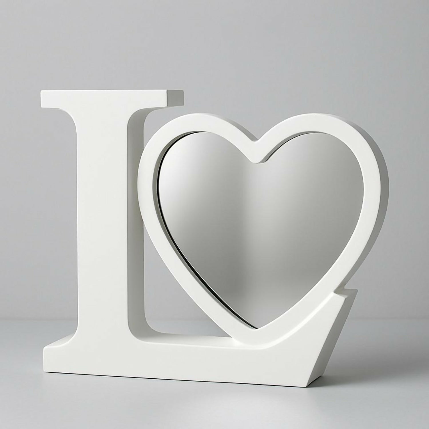 ALVENZA Love Heart LED Photo Frame – Romantic Red Light Display for Couples