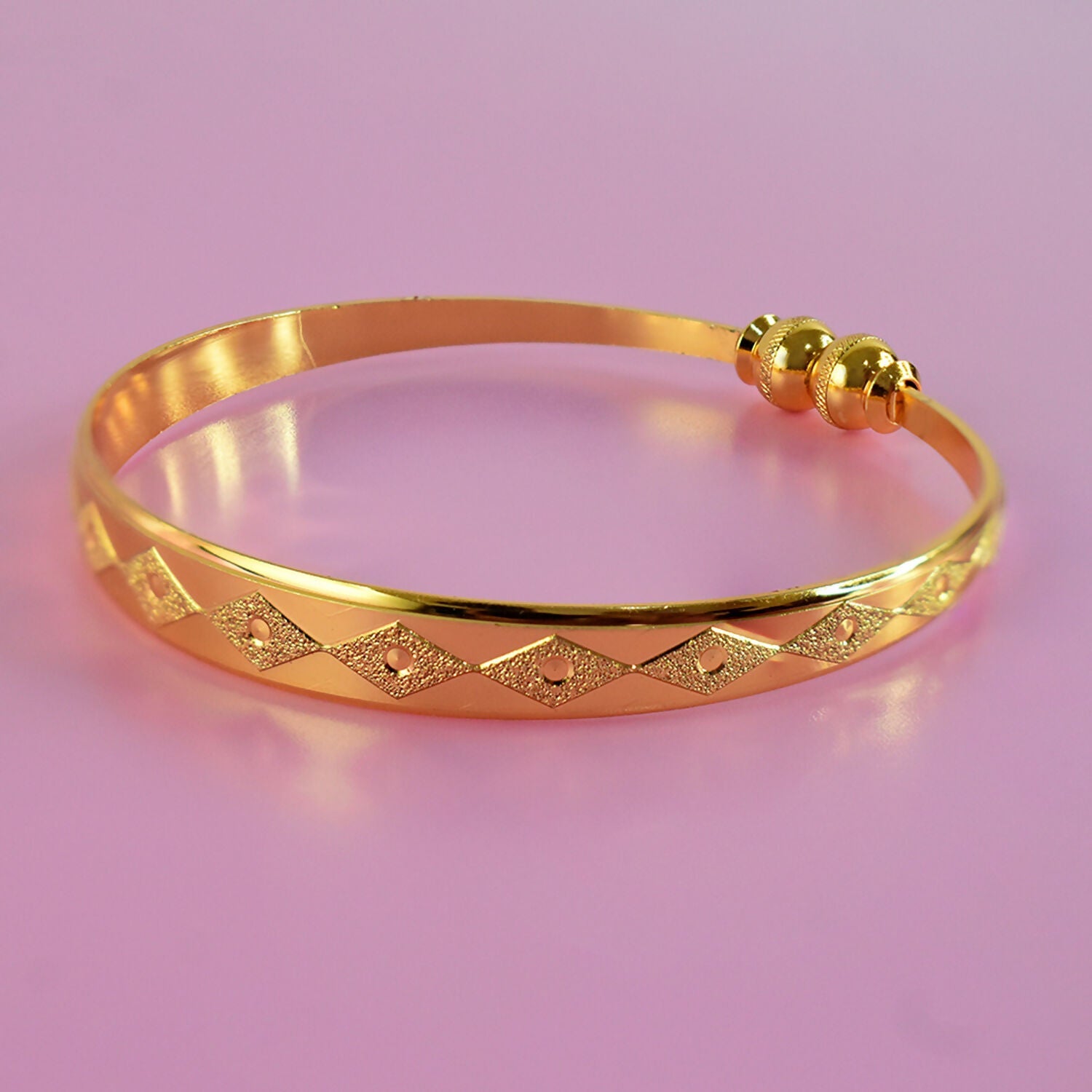 Traditional-Style Textured Bangles with Beaded Detailing – Elegant Ethnic Accessory