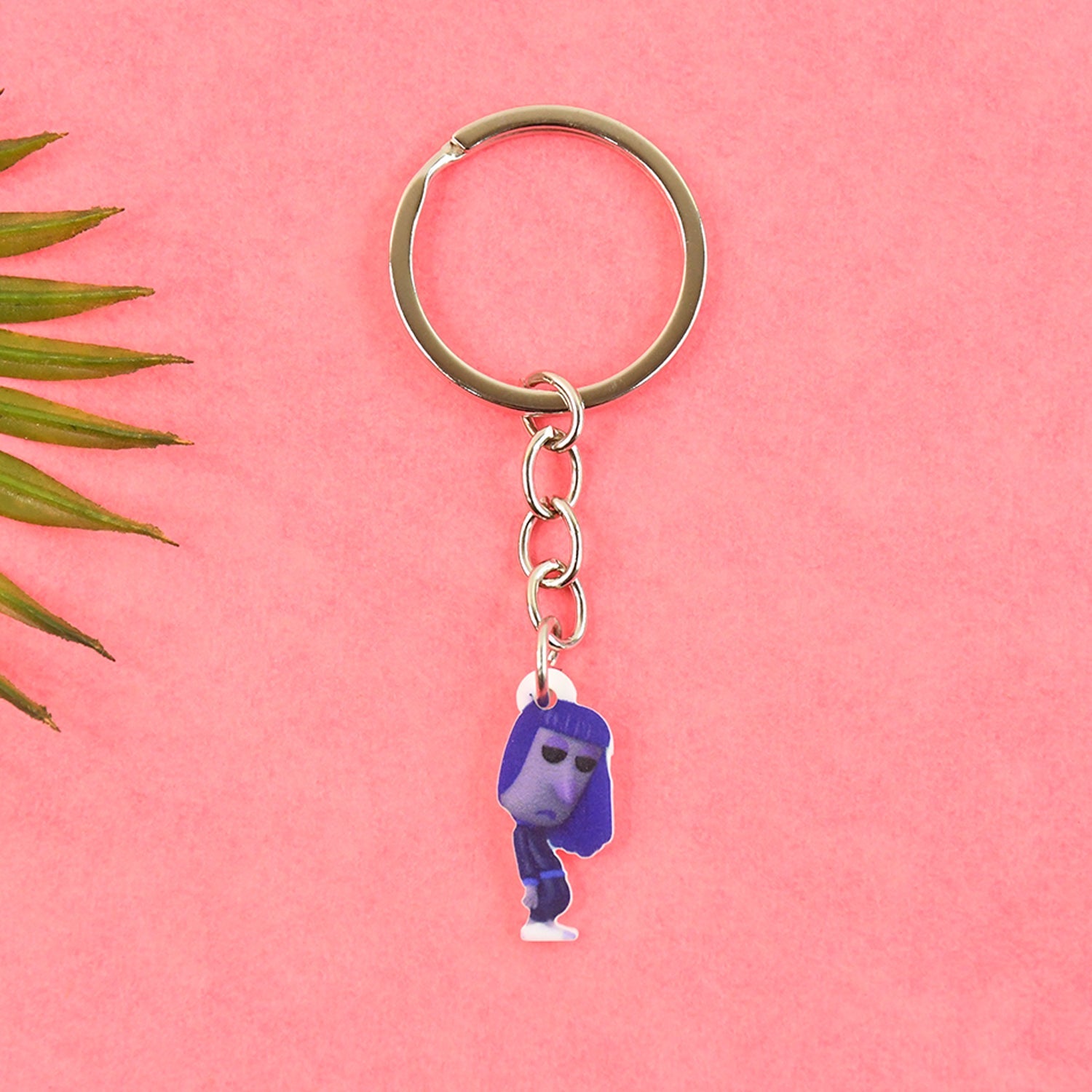 ALVENZA Big Cartoon Character Keychain – Bold Acrylic & Metal Charm