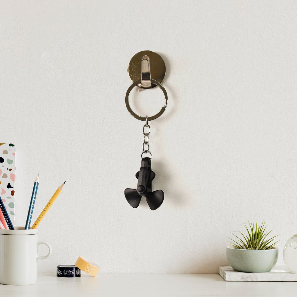 ALVENZA Assorted Designer Keychains – Stylish Mix of 1 Pc