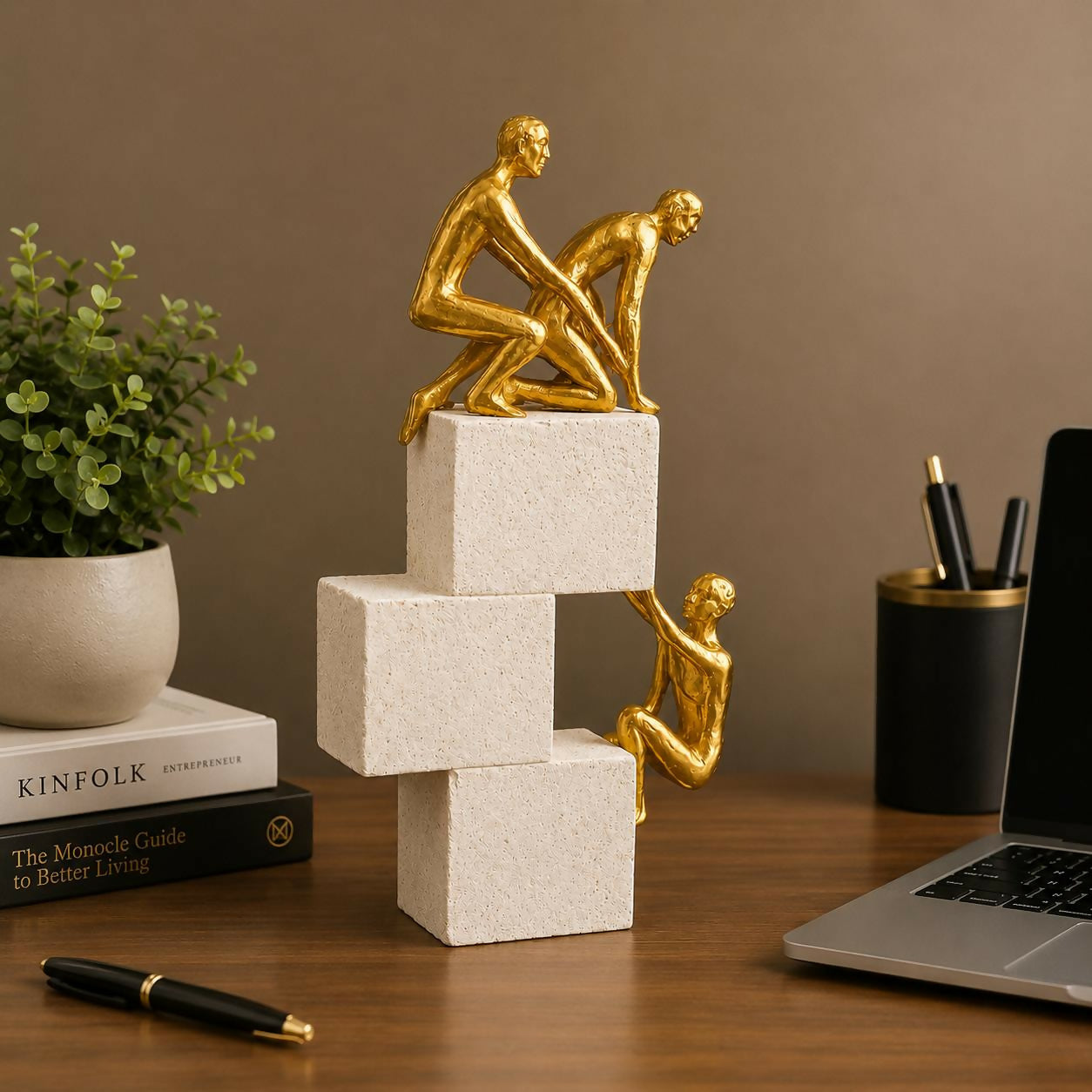 ALVENZA Abstract Human Sculpture – Modern Teamwork Showpiece for Decor