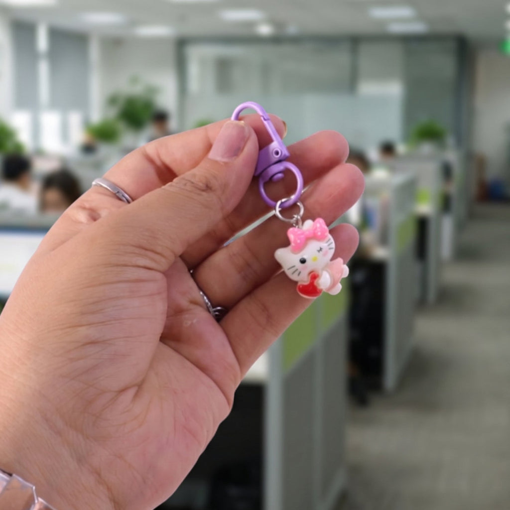 ALVENZA Cartoon Keychain with Heart and Bow – Cute Bag Charm for Girls