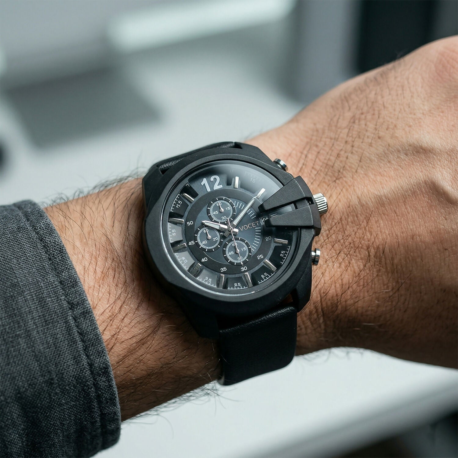 Black Multi-Dial Chronograph Watch – Rugged & Sporty Style