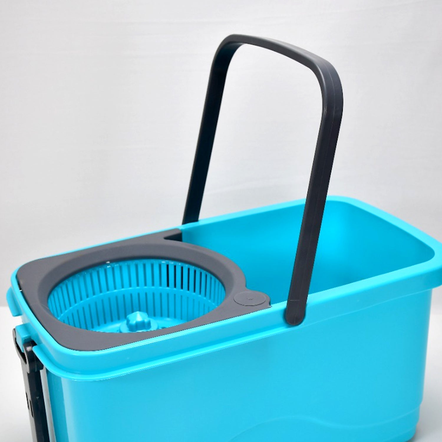  Spin Mop with Wheels & Large Bucket – Effortless Cleaning | ALVENZA - Detail 3