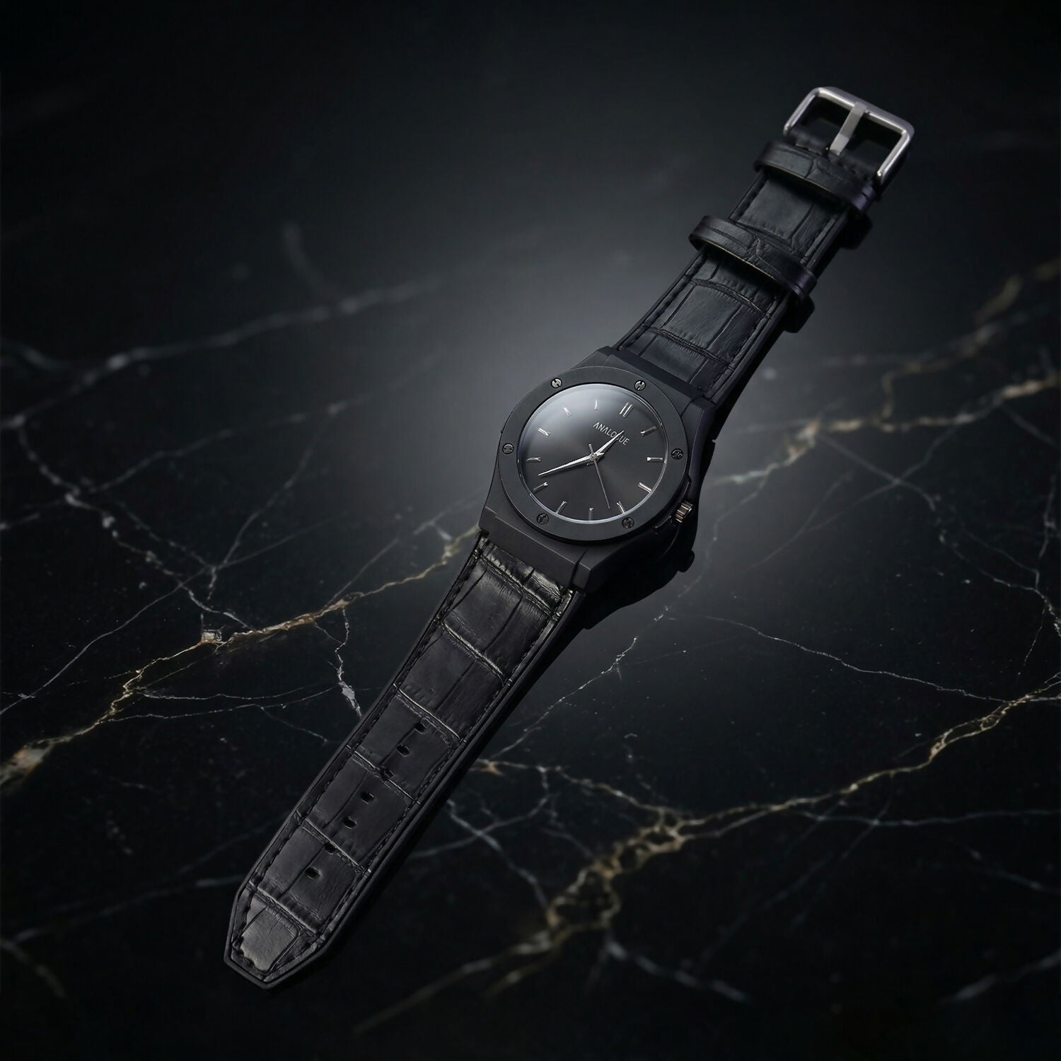 Black Analog Wrist Watch – Elegant Leather Strap & Minimalist Dial