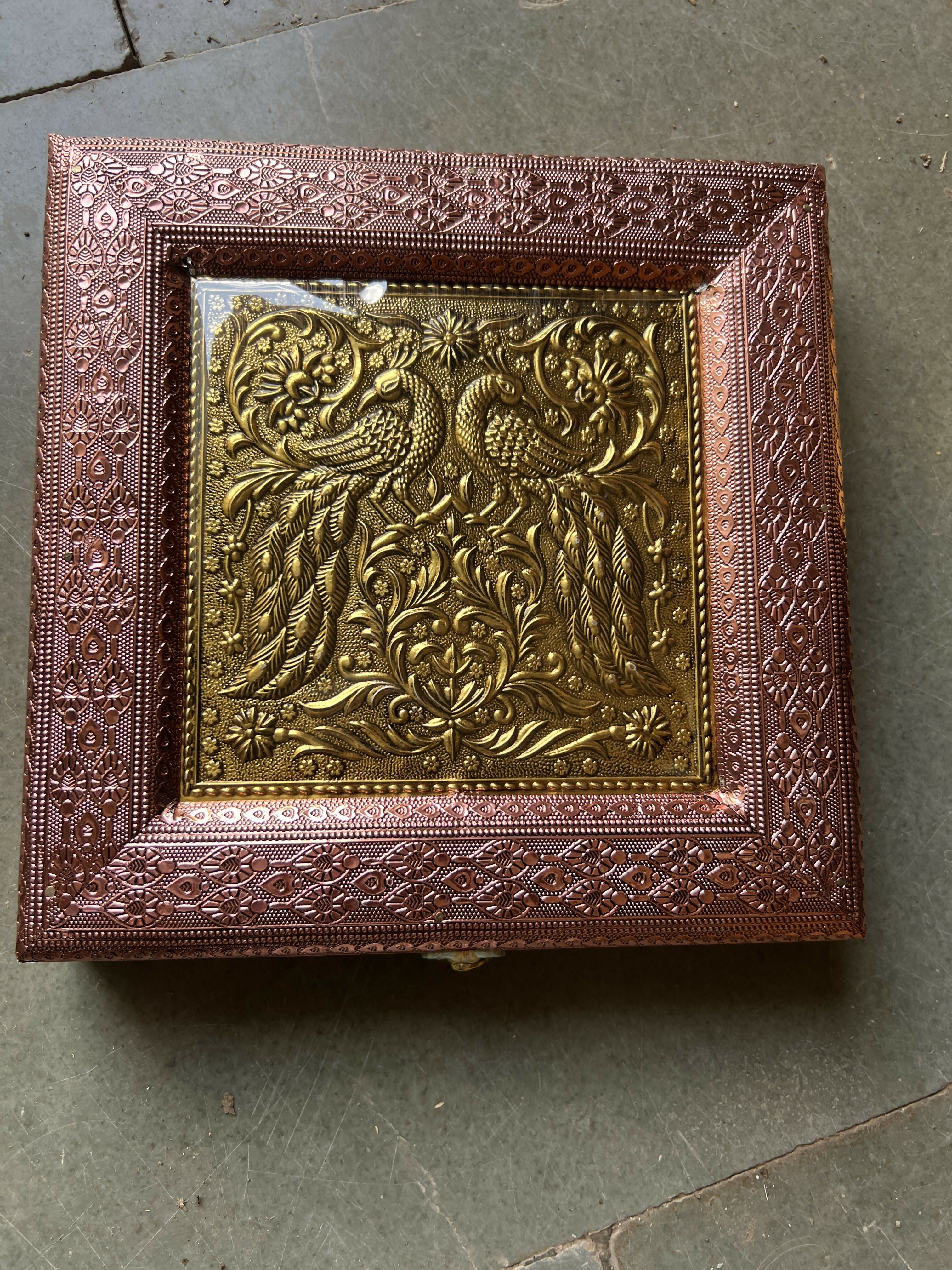 ALVENZA Antique Brass Peacock Dry Fruit Box – Elegant Dual-Tone Design