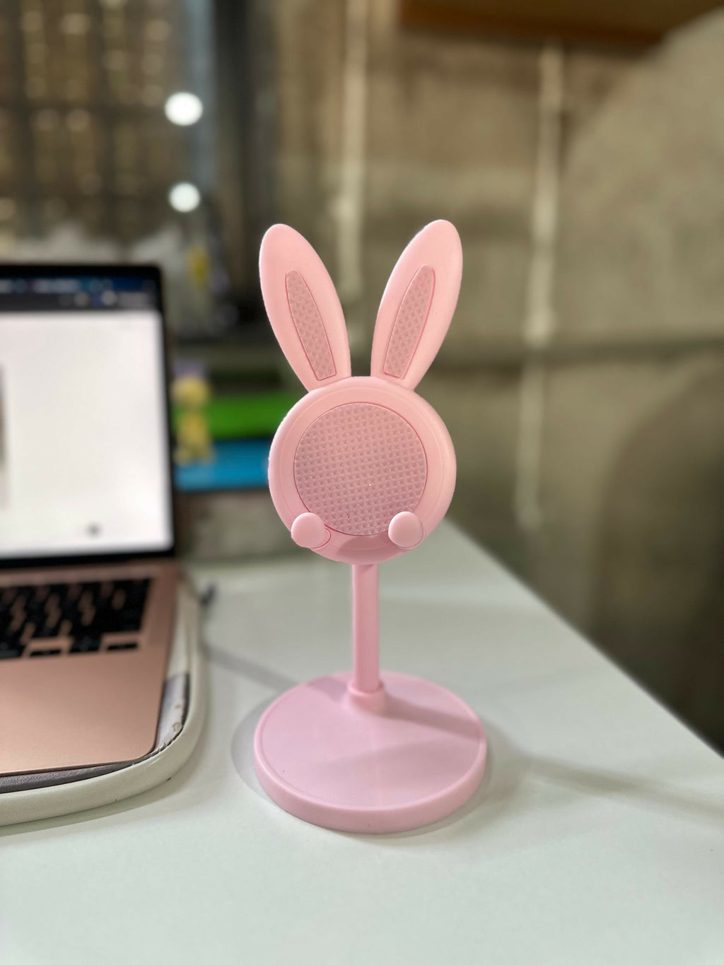 ALVENZA Adjustable Pink Bunny Ear Phone Stand – Cute & Stable Desk Accessory