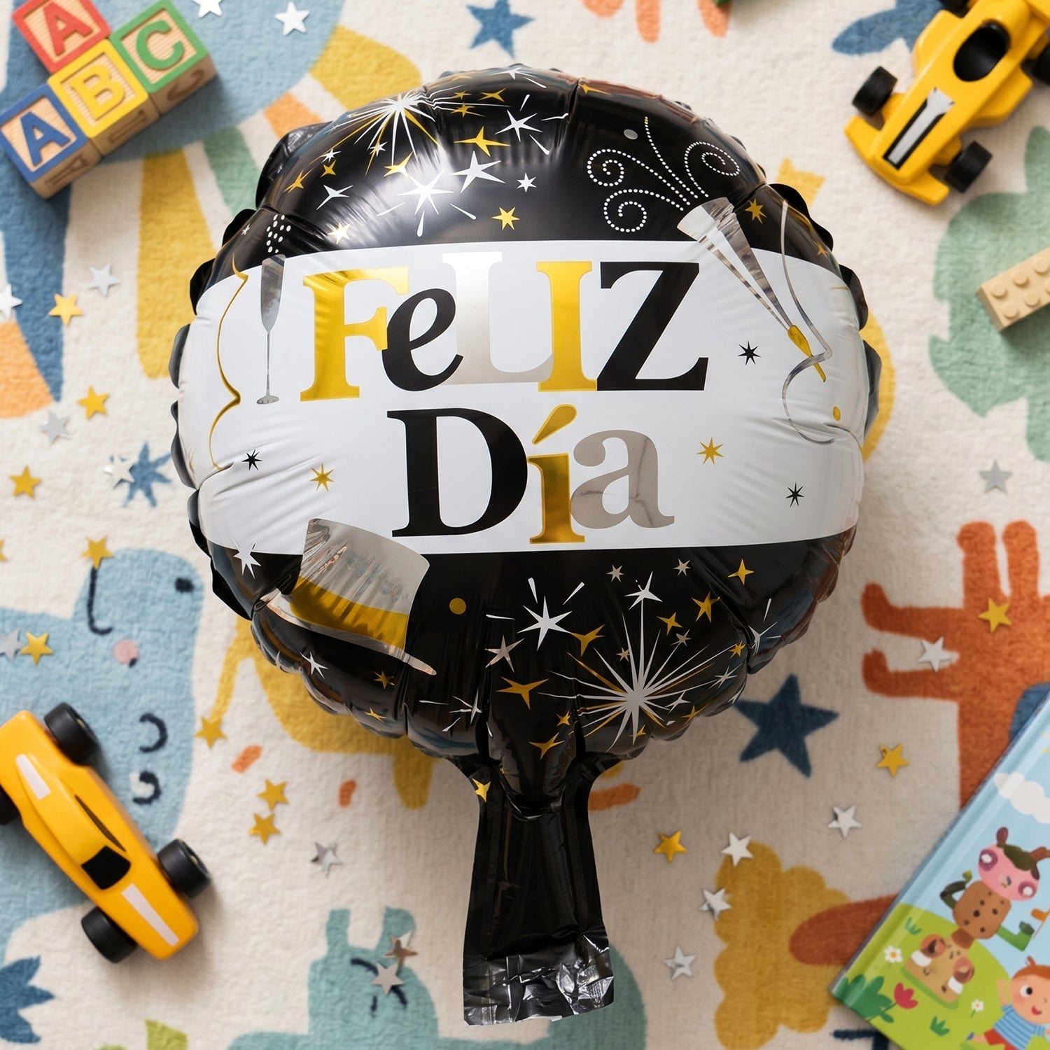Black Gold 'Feliz Dia' Foil Balloon Bright Party Decor for Celebrations - Detail View 8