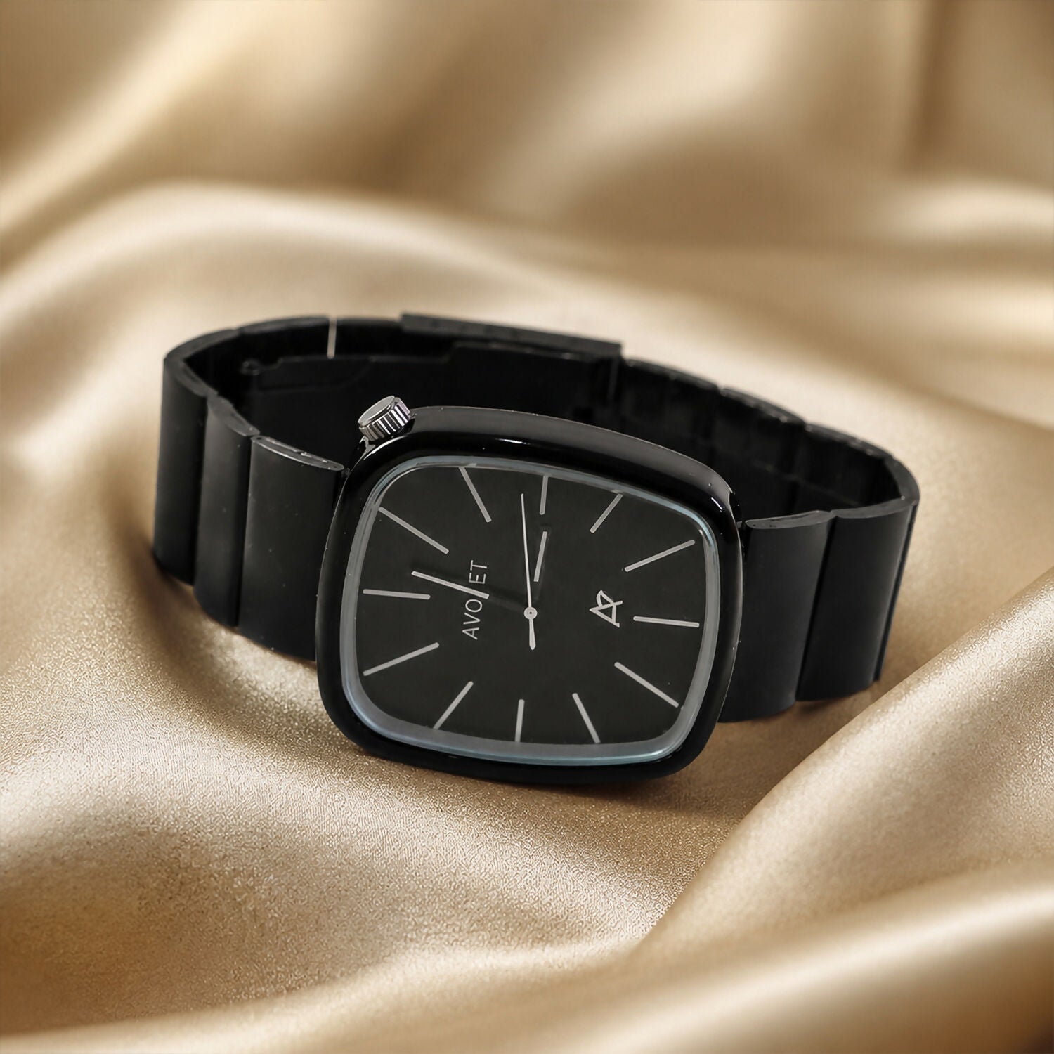 Minimal Black Luxury Square Dial Watch – Elegant Suitable for Any Occasion