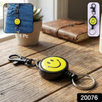 ALVENZA Smiley Face Retractable Keychain – Durable Heavy-Duty Clip