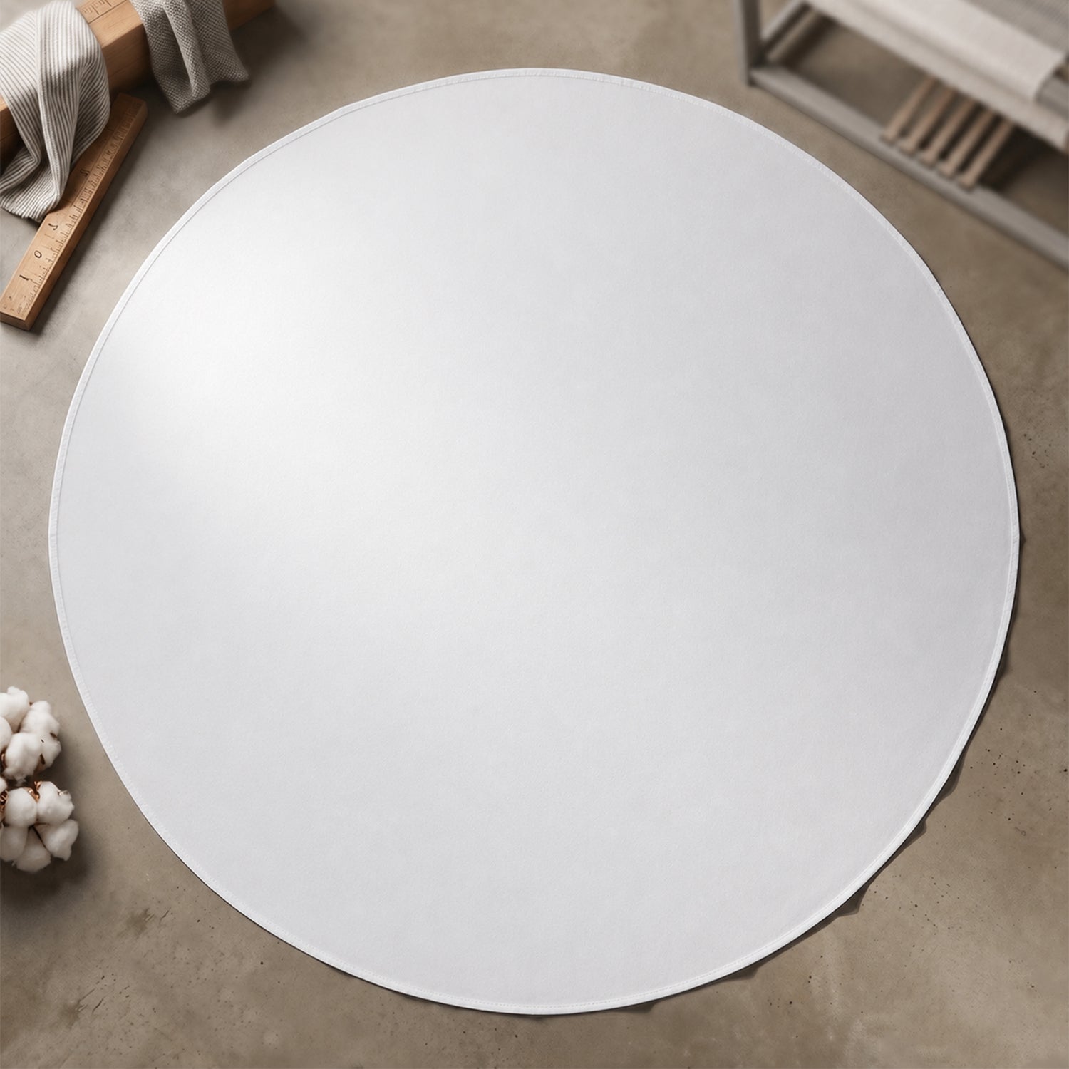 Multipurpose Round Dining Table Mat Elegant & Protective - Detail View 8