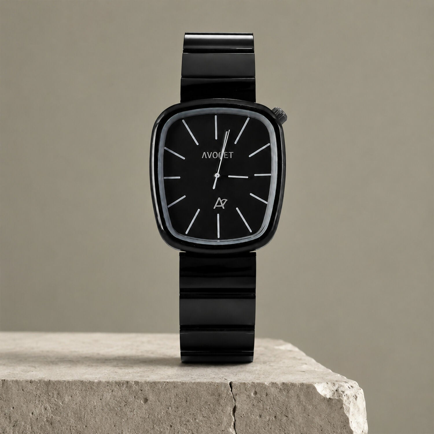 Minimal Black Luxury Square Dial Watch – Elegant Suitable for Any Occasion