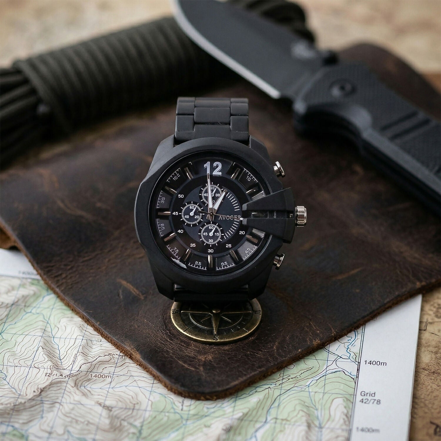Black Analog Chronograph Watch – Elegant & Multi-functional Style