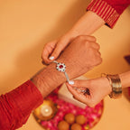 ALVENZA Silver Stone Chain Rakhi - Elegant & Durable Design