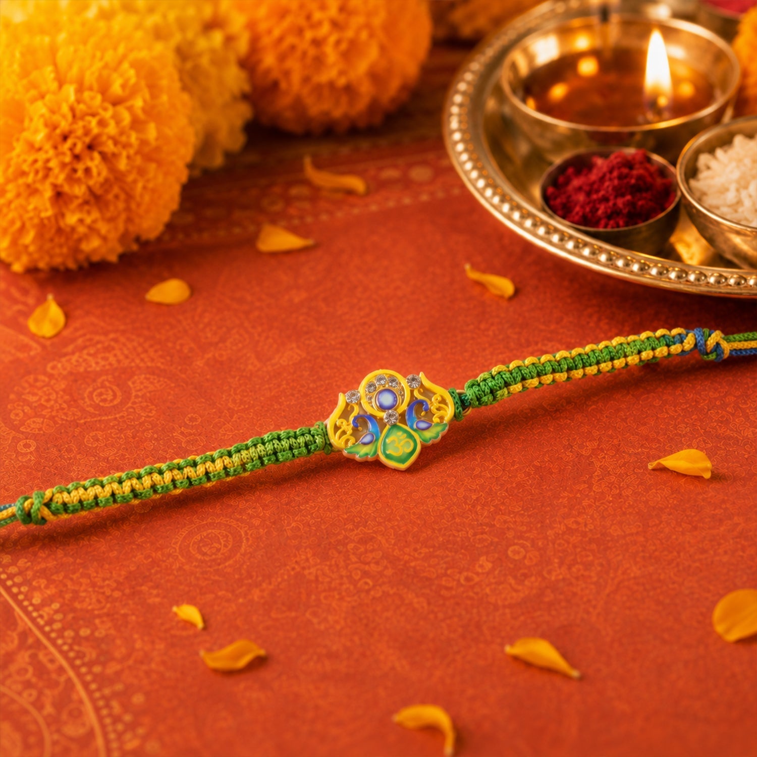 ALVENZA Green Om Peacock Rakhi – Elegant, Lightweight & Stylish for Brothers