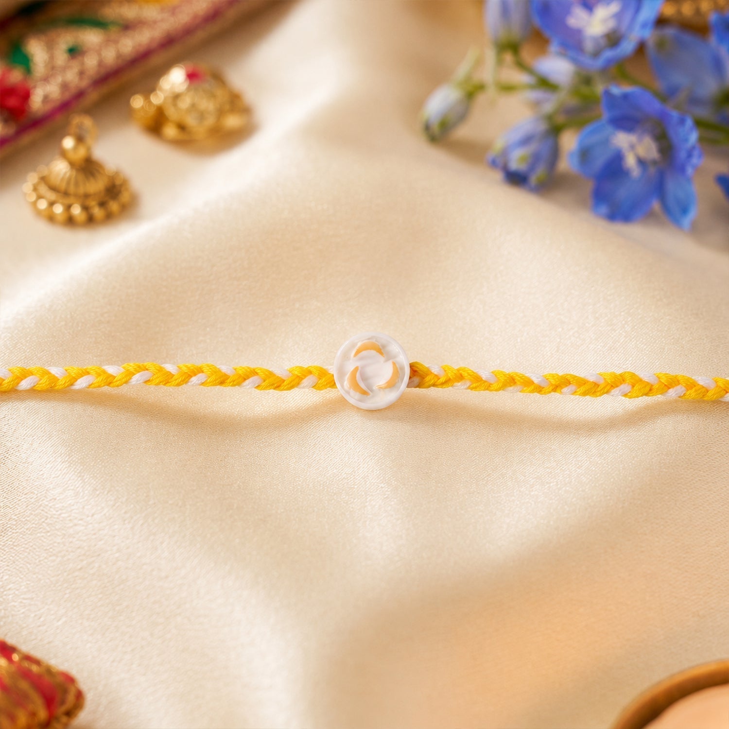ALVENZA White Round Charm Rakhi, Stylish & Lightweight for Brothers
