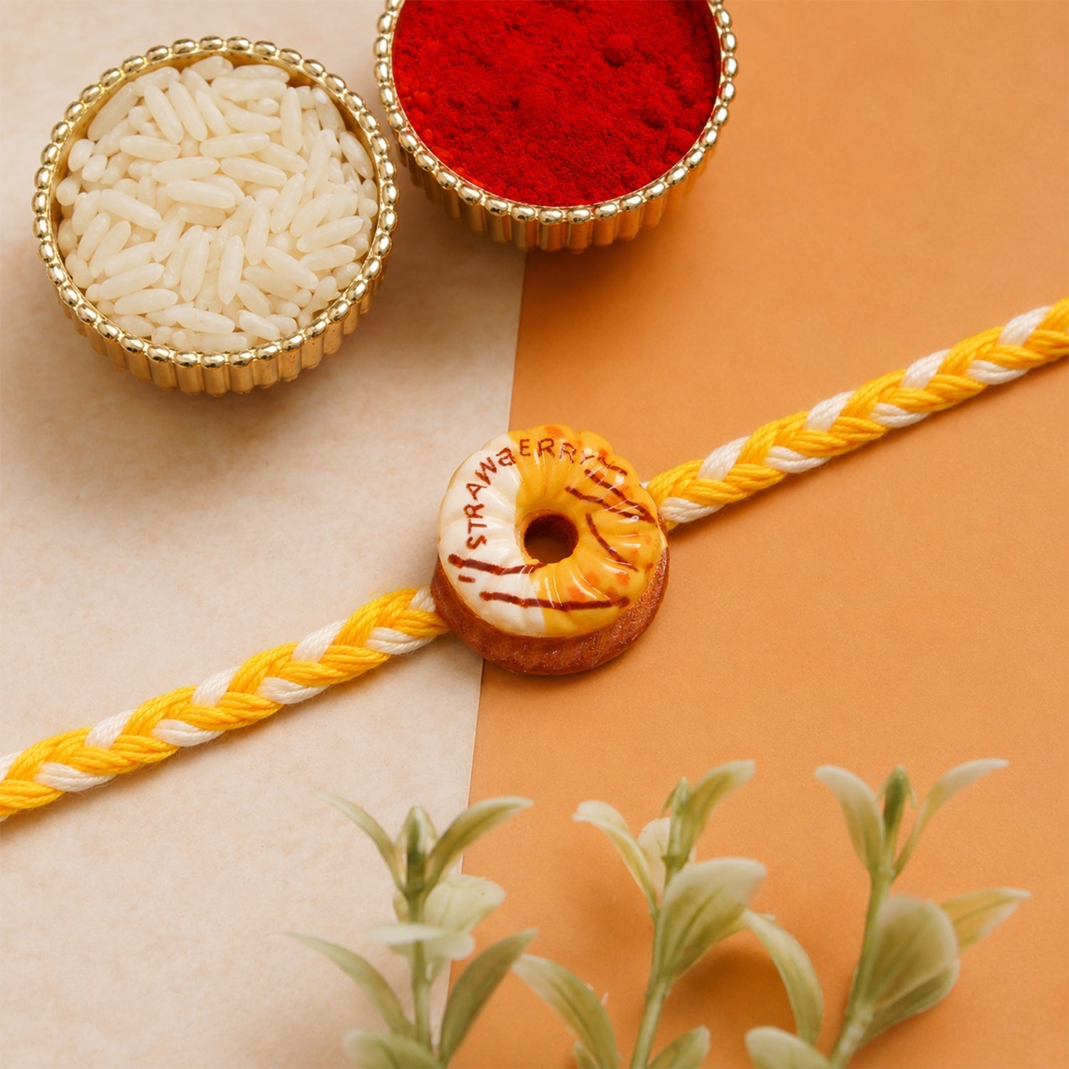 ALVENZA Donut Charm Rakhi - Stylish and Lightweight for Brothers