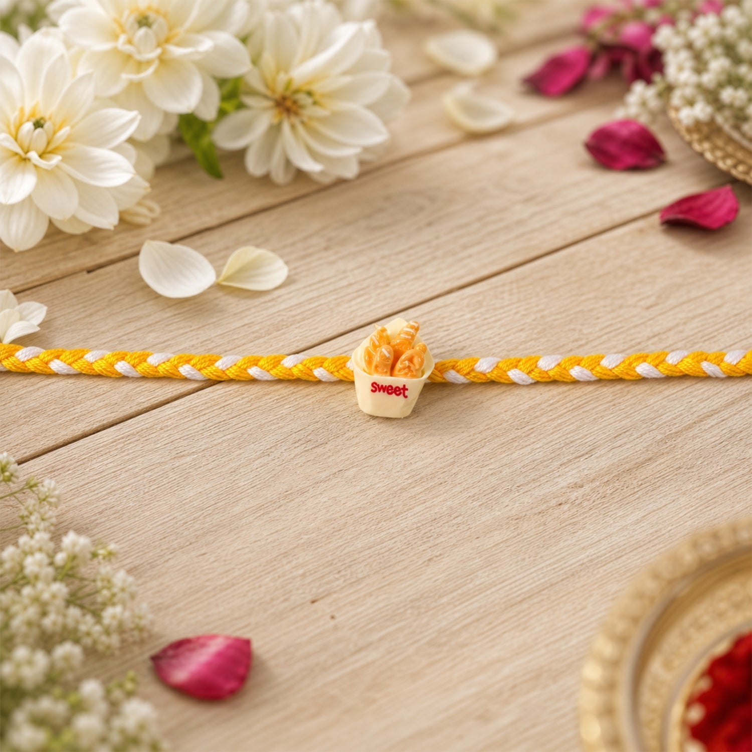 ALVENZA Rakhi - Stylish & Lightweight Brother Gift for Raksha Bandhan