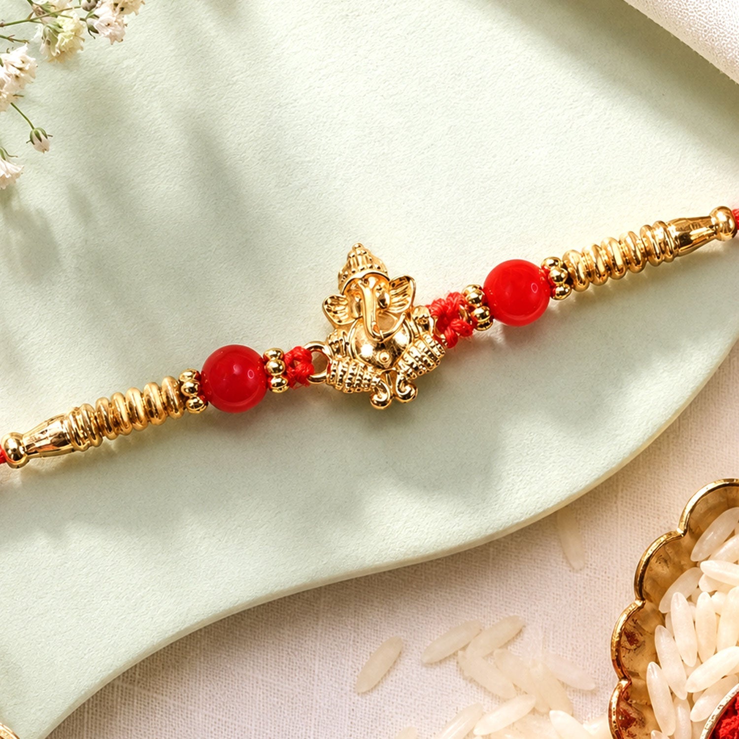 ALVENZA Lord Ganesha Charm Traditional Premium Designer Rakhi for Brother