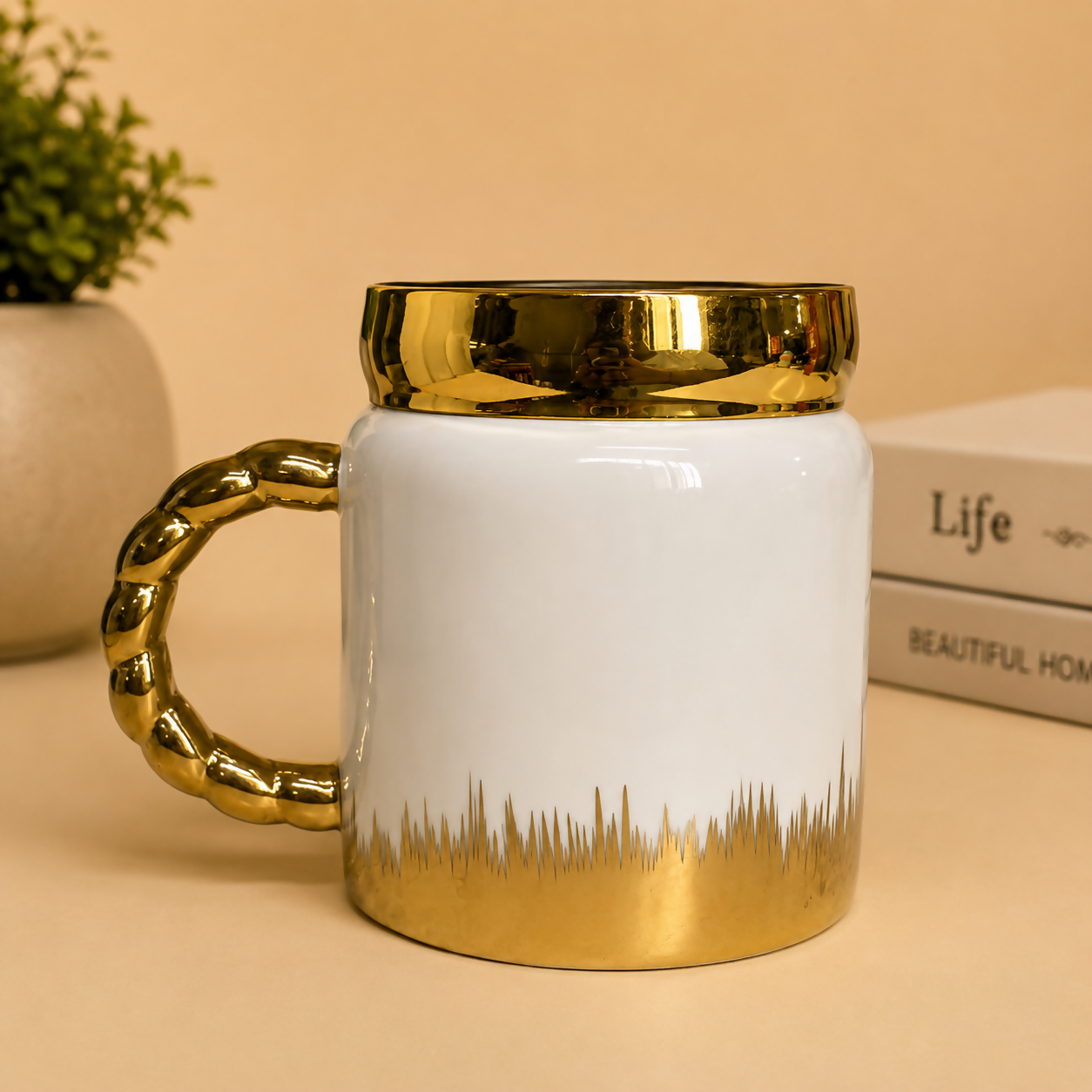 ALVENZA Luxury Ceramic Coffee Mug – Elegant Gold Handle & Lid for Hot Beverages