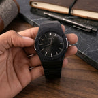 Black Analog Wrist Watch – Stylish and Durable for Everyday Wear